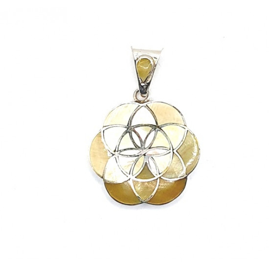 shell pendant silver 