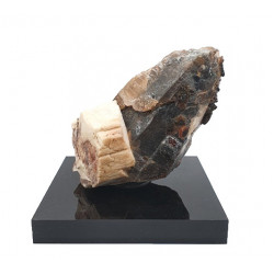 feldspath - quartz fume - goethite