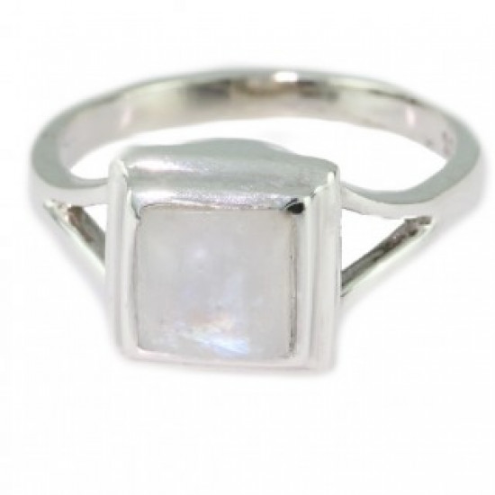 Ring 30-03 Moonstone Sterling Silver