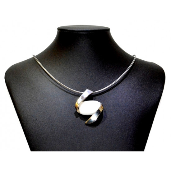 mother of pearl necklace