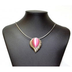 necklace cats eye pink