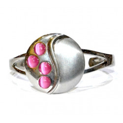 cat eye bracelet dark pink
