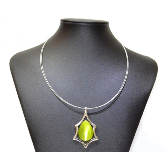 necklace cats eye green
