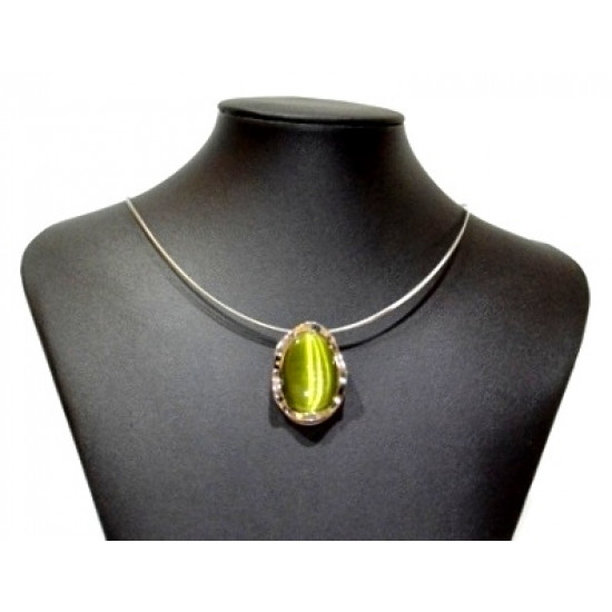 necklace cats eye green