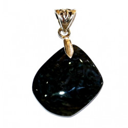 mentogochole obsidian pendant