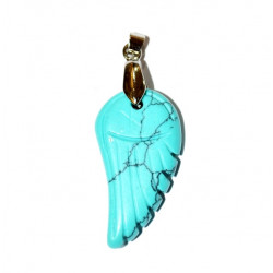 Howlite angel wings pendant