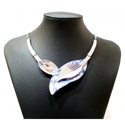 purple nuina necklace