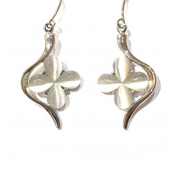 boucles d'oreilles oeil de chat blanc