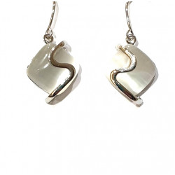 boucles d'oreilles oeil de chat blanc