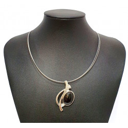 necklace cats eye black
