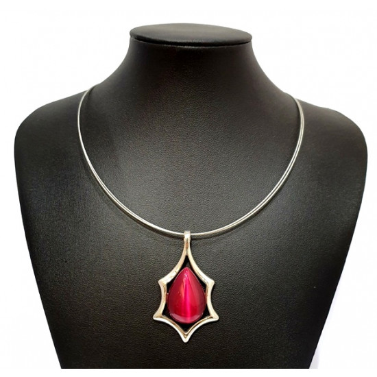 necklace cats eye fuchsia
