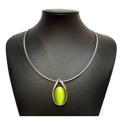 necklace cats eye green