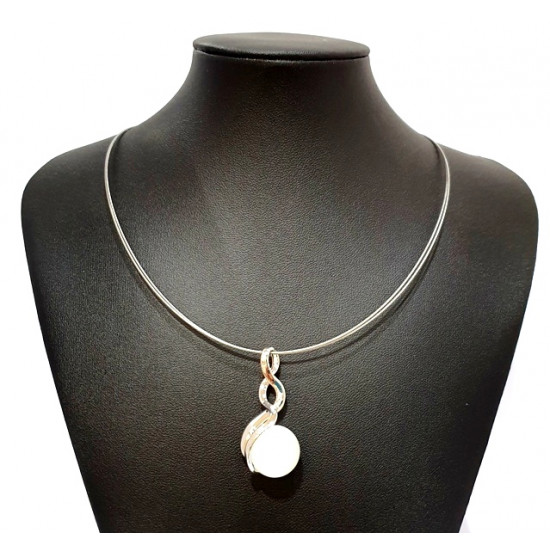 necklace cats eye white