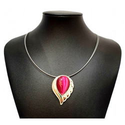 necklace cats eye fuchsia