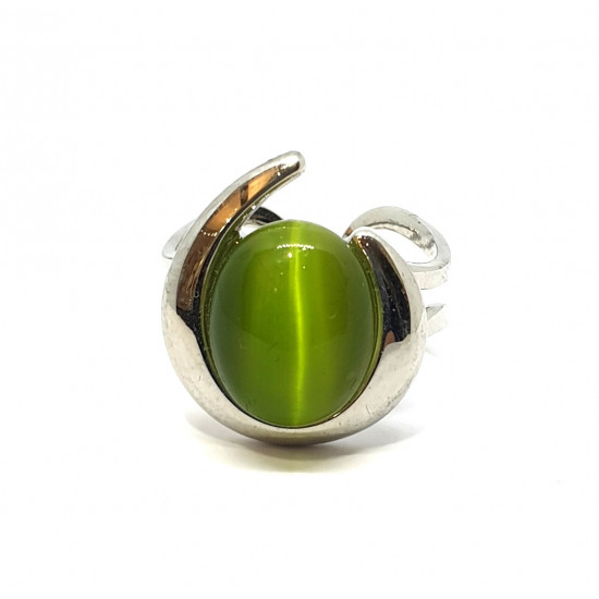 ring cat eyes green
