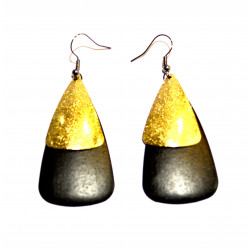 dangling earrings