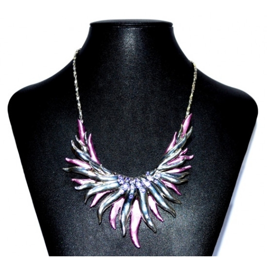 pink mia necklace