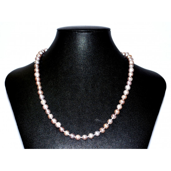 Pink pearl necklace