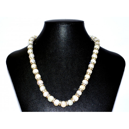 White pearl necklace