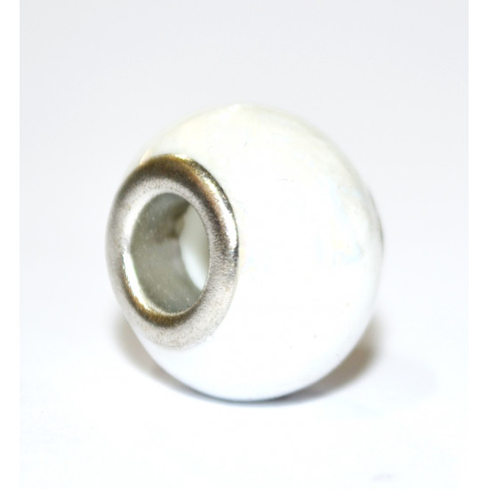 perle blanche nacrée