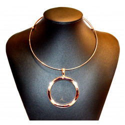 metal choker with ring