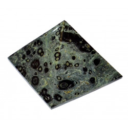 Pyramide jaspe kamba
