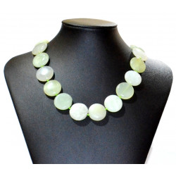round serpentine necklace