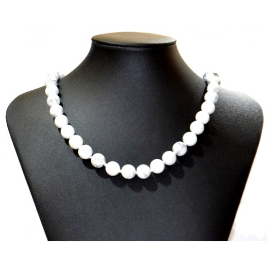magnesite necklace 10mm