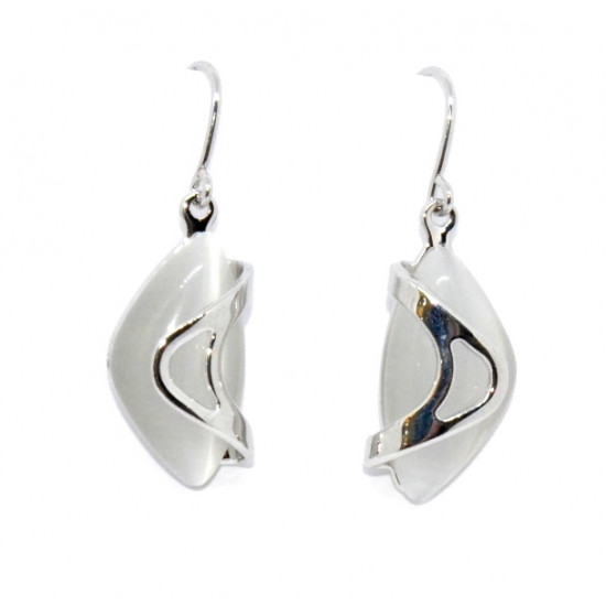 boucles d'oreilles oeil de chat blanc