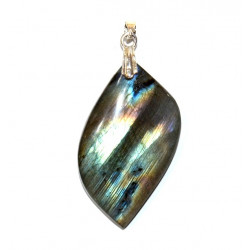 labradorite pendant