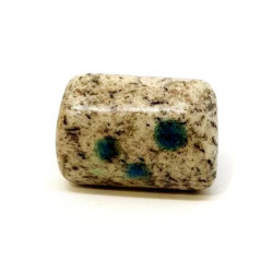 K2 azurite dans granite