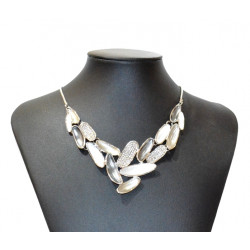 gray nisma necklace