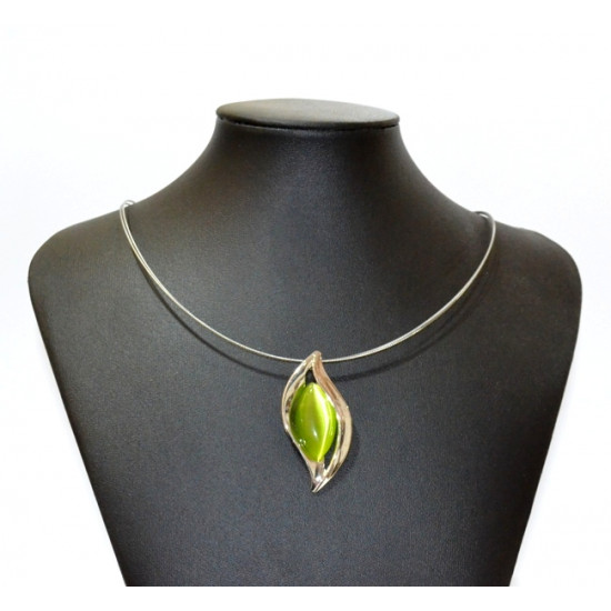 necklace cats eye green