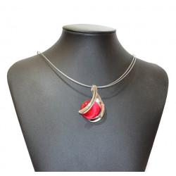 necklace cats eye raspberry